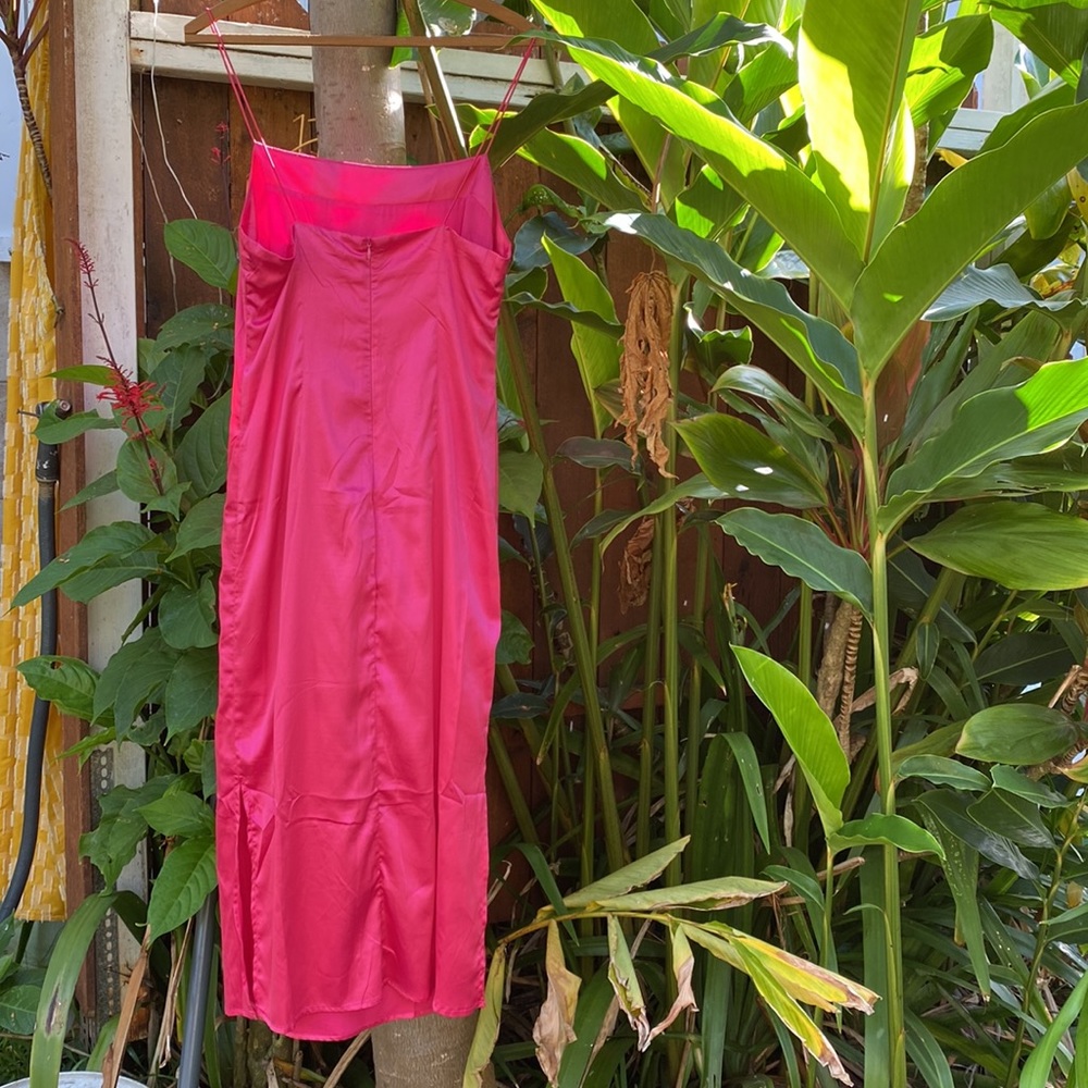 Charlie Holiday Nina 90s Midi Dress in Barbie Pink - Picture 3 of 7